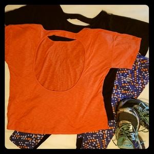 Cute workout bundle!! Size M. GUC